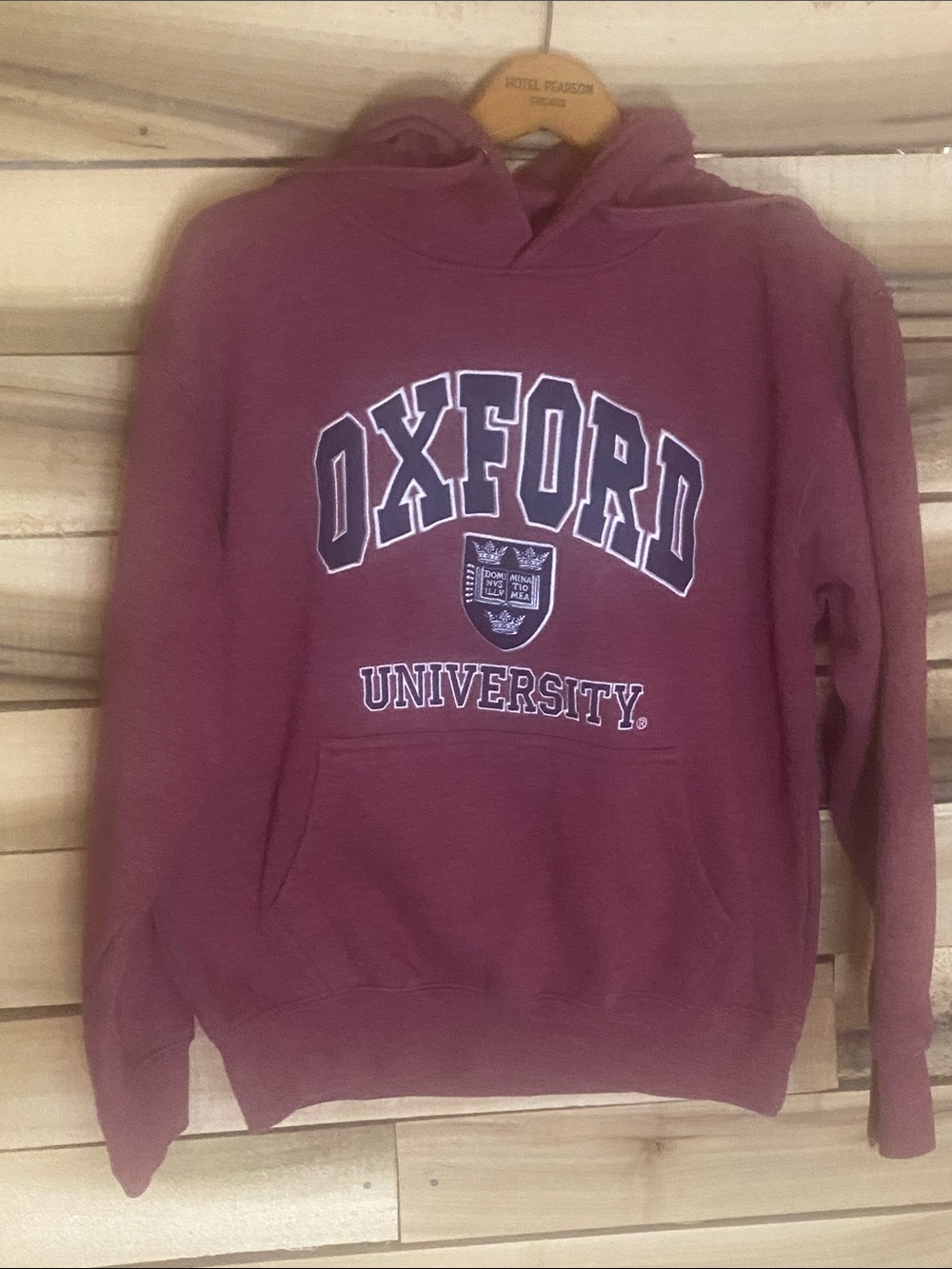 Oxford University Maroon pullover Hoodie size medium embroidered text